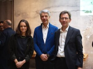 B00252393FR1764422216