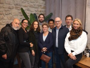 B00252733FR1764423981